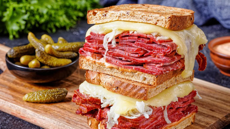 10 Tips You Need When Making Reuben Sandwiches