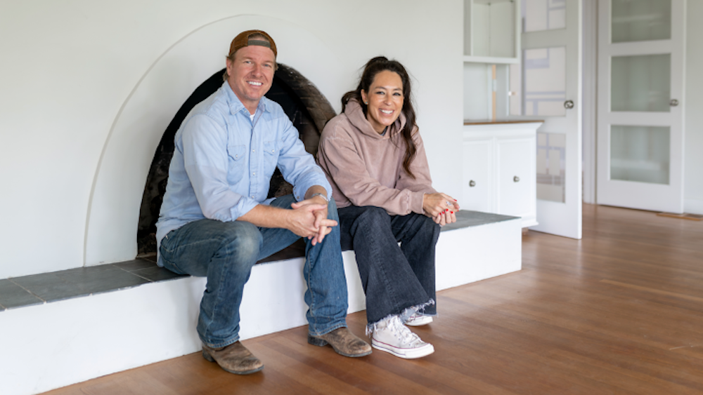 ‘Fixer Upper' Turns 10: Chip And Joanna Gaines Celebrate With New ‘The ...