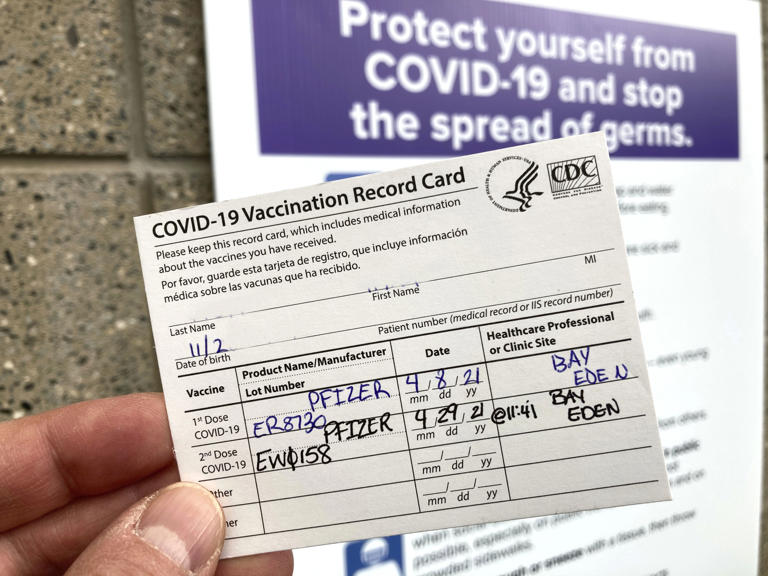 Enthusiastic man vaccinated for COVID-19 more than 200 times — leaving ...