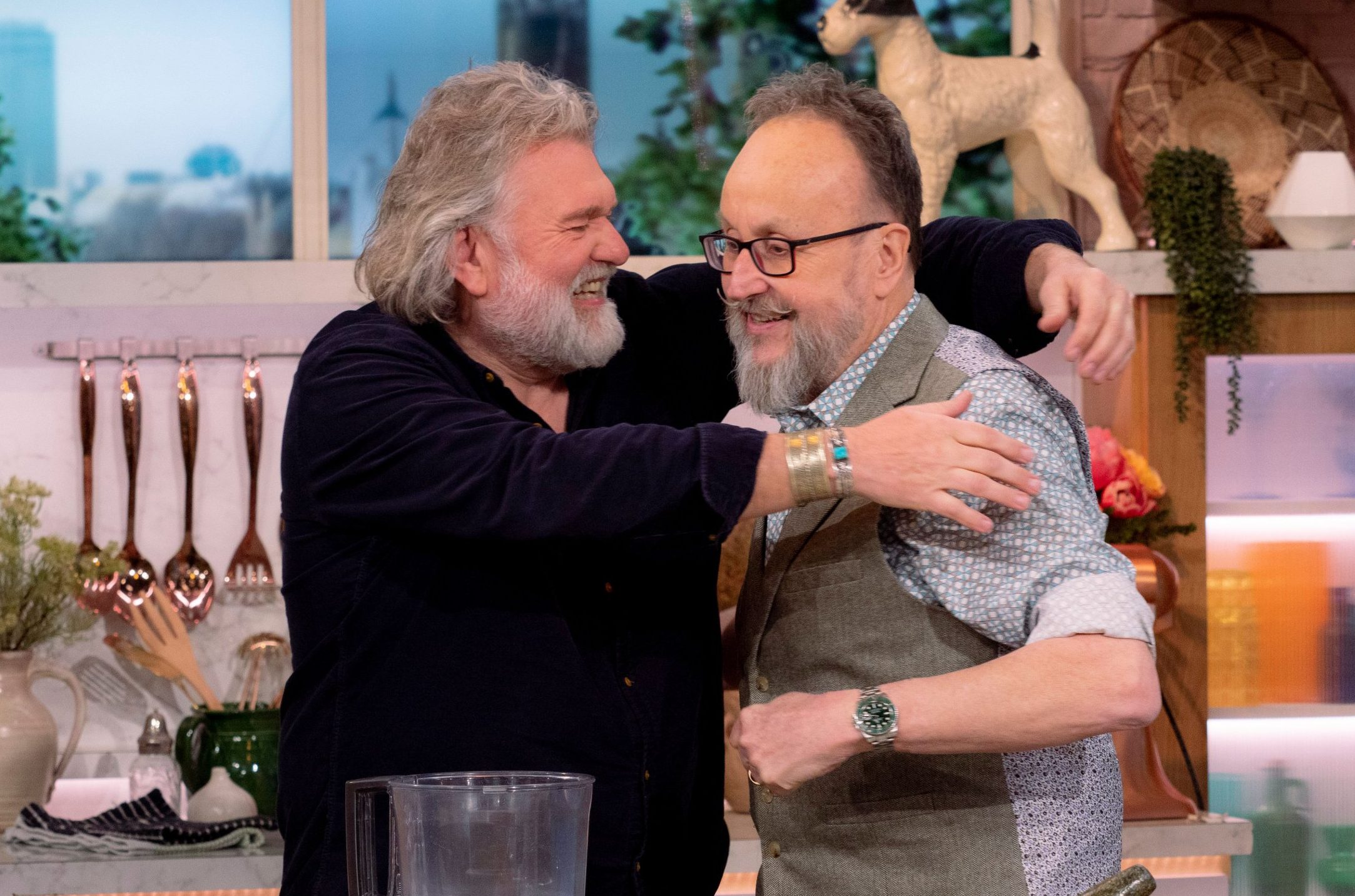 Viewers Sobbing Over 'poignant' First Hairy Bikers Episode After Dave ...