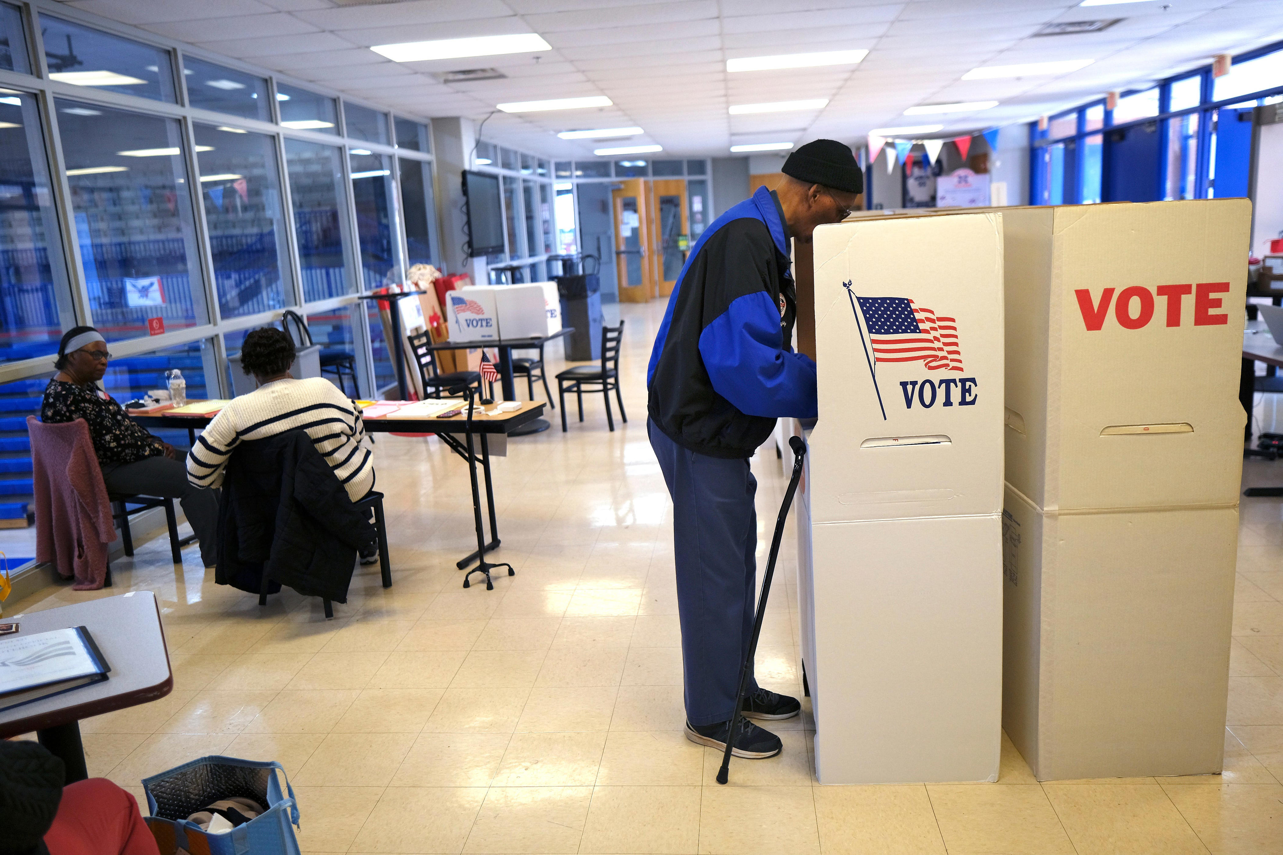 Oklahoma Republican Turnout Rises While Democratic Numbers Plummet From   BB1jovkp.img