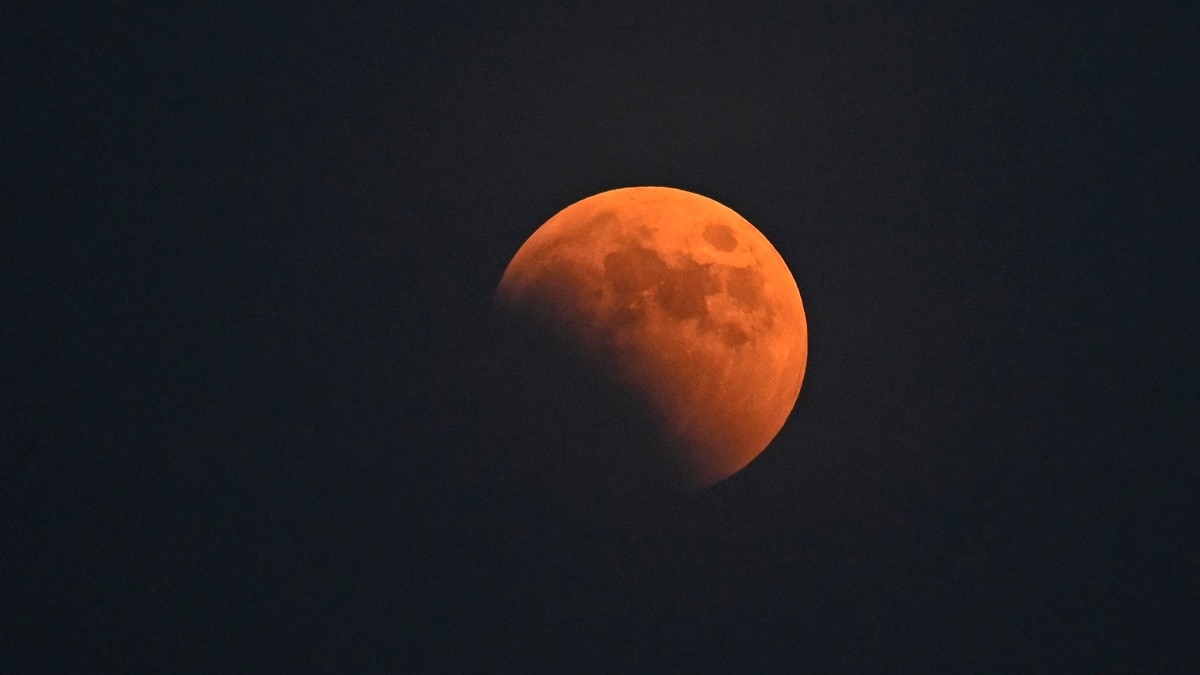 Lunar Eclipse 2024 The Rare Celestial Event To Clash With Holi   BB1jpr94.img