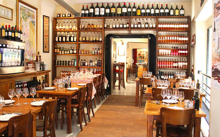 La Brasserie Bordelais is a great place to sample local dishes and wines, and is one of the best restaurants in Bordeaux