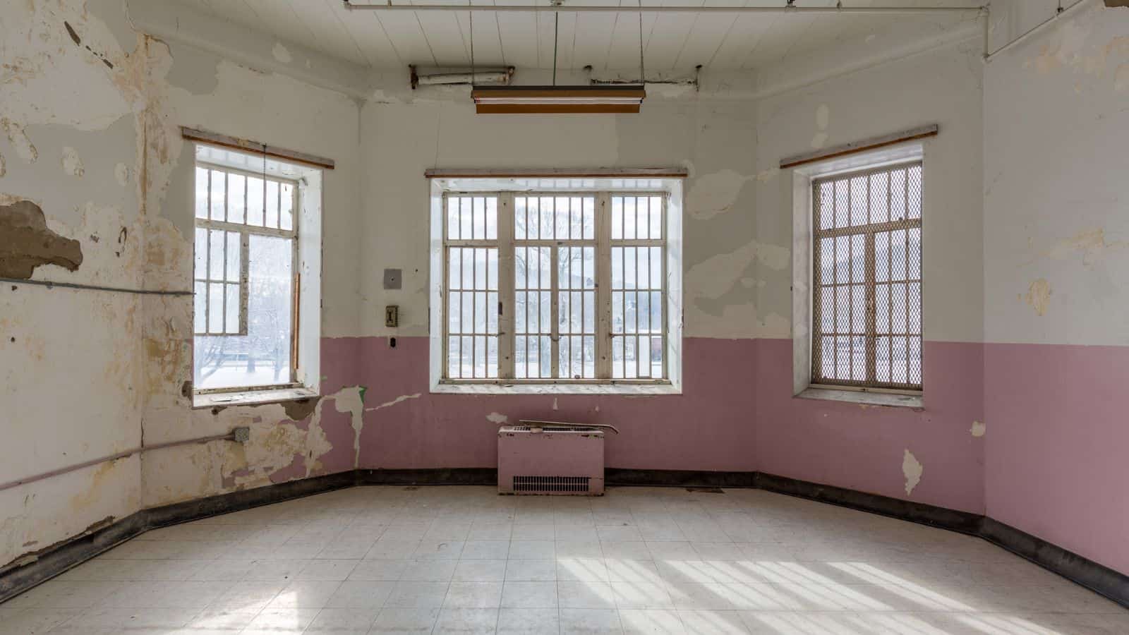 <p><span>This </span><a href="https://trans-alleghenylunaticasylum.com/#:~:text=This%20National%20Historic%20Landmark%20served,lives%20of%20the%20mentally%20ill."><span>National Historic Landmark</span></a><span> has been a sanctuary for the mentally ill since the mid-1800s. Dive into its rich history – from Civil War raids to a gold robbery. Its architecture was believed to have “curative” effects.</span></p><p><span>“Asylum” is another word for ‘place where you can blame the wind for your sudden goosebumps.’ Visitors claim that, in this abode, silence is a language, and the walls talk back. However, Douglas, a resident of West Virginia, argues via Quora, “</span><i><span>There are no such things as ghosts. Statistically speaking, if there were, the entire planet would be haunted.</span></i><span>”</span></p>