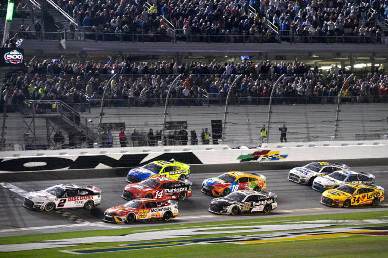 Countdown to Daytona: NASCAR drivers gear up for sold-out Daytona 500