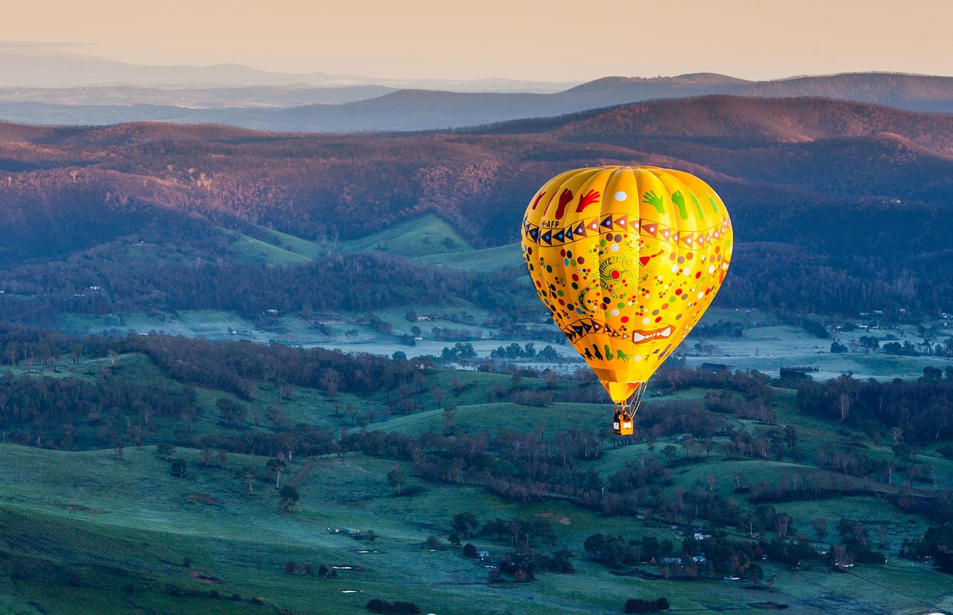 Incredible hot air balloon rides around the world