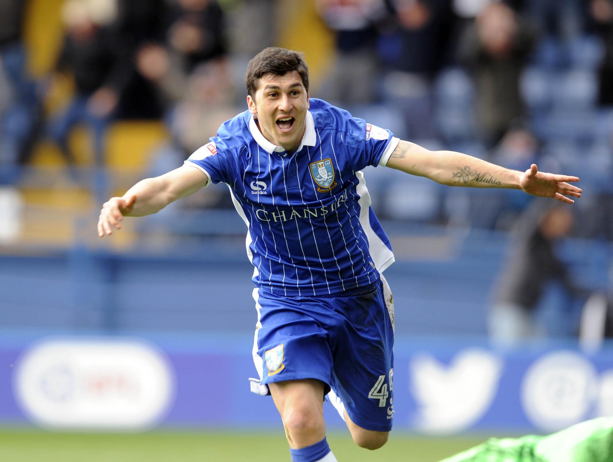 Fernando Forestieri back in England as ex-Sheffield Wednesday man