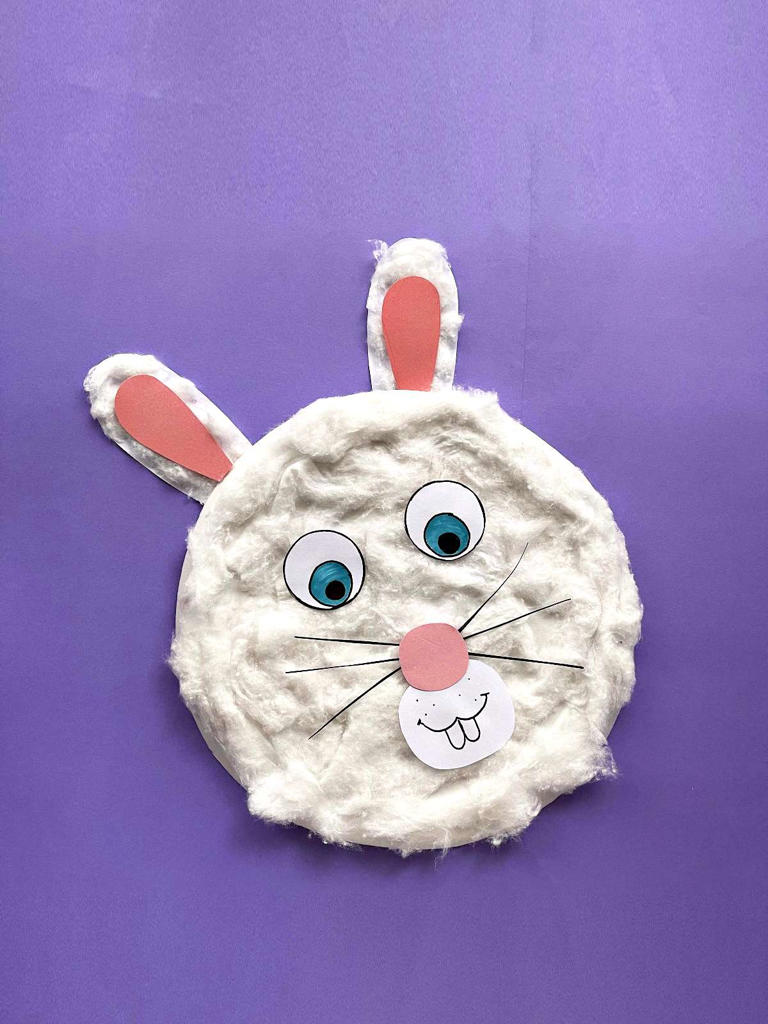 Cute and fuzzy Easter bunny craft