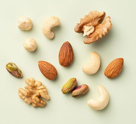 Top 5 health benefits of nuts