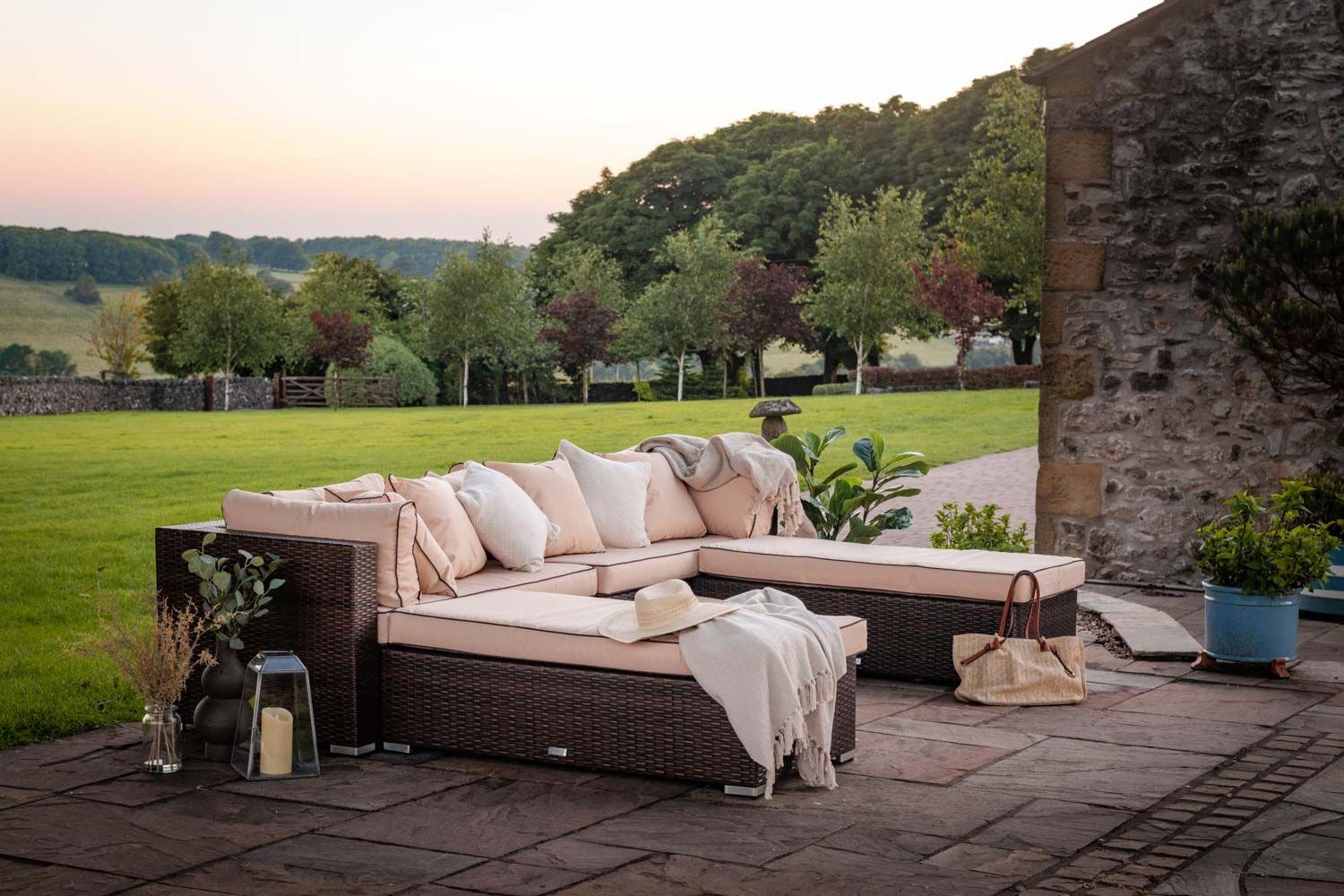 Best Garden Furniture Of 2024 Top Brands To Shop To Transform Your   BB1jrwPP.img