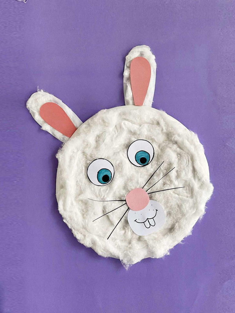 Cute and fuzzy Easter bunny craft