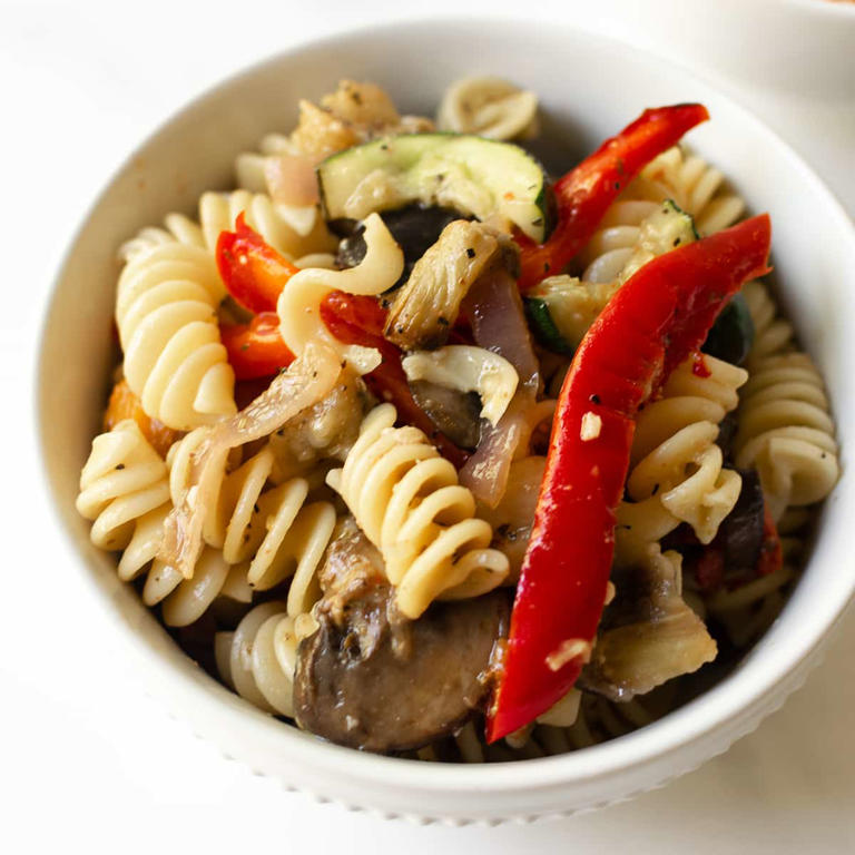 10 Quick & Easy Pasta Dinner Recipes (Under 35 Minutes!)