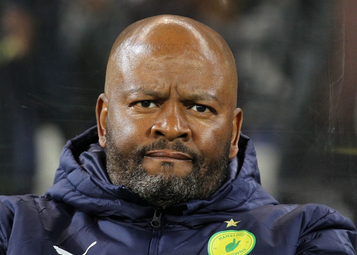kaizer chiefs manager search: two men rule themselves out of the running