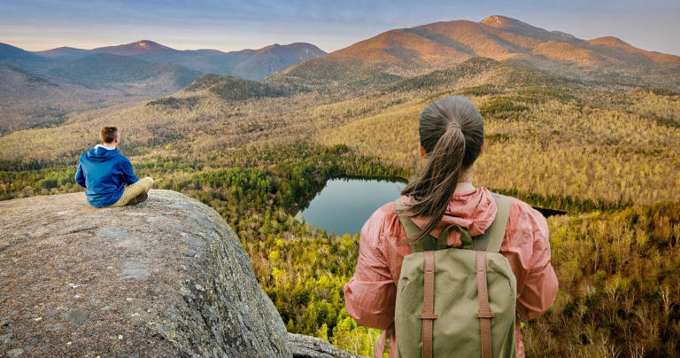 7 Perfect Mountain Towns To Live In If You're An Avid Hiker