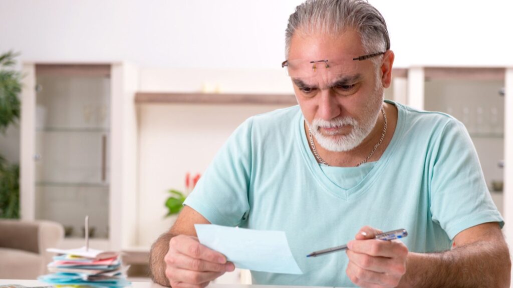 15 Warning Signs Of A Looming Retirement Financial Crisis