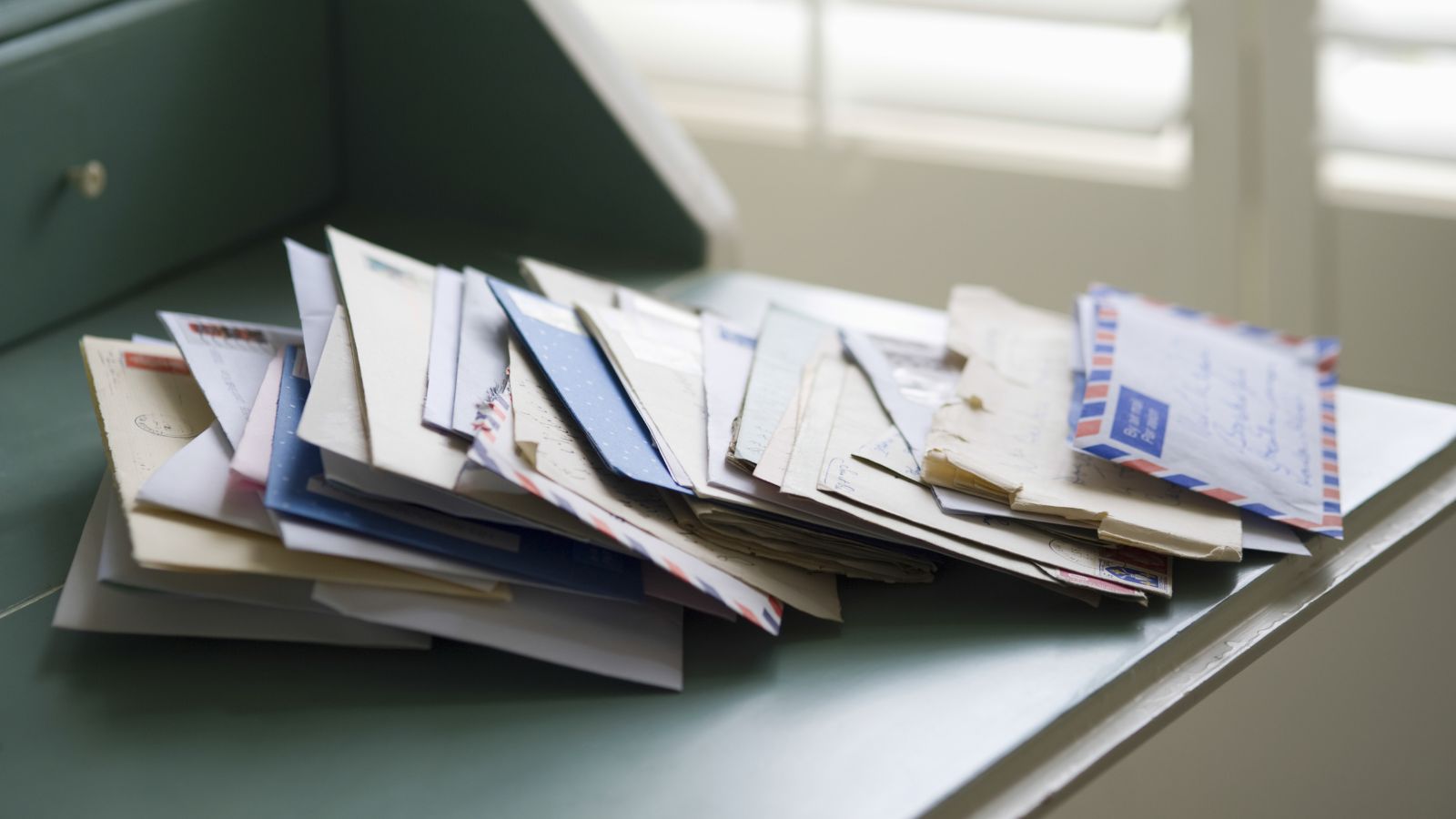 <p>It may be tempting to store documents and mail on the countertop, but they will be at risk of spills and stains and will make the surface look cluttered and disorganized. They are better stored in another room where they are less likely to be lost or damaged.</p>