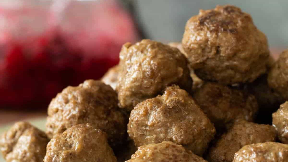 <p><a href="https://alwaysusebutter.com/meatballs-without-eggs-breadcrumbs/">Get the recipe</a></p> <p>These meatballs without breadcrumbs and eggs are the best I've ever had! Easy to make and all done in under 1 hour. With 3 cooking methods: stove top, air fryer & oven. The end result? A juicy, flavor packed, tender meatball.</p>  <p>Caprese Pasta Salad is an easy and delicious summer salad full of fresh ingredients! A tangy balsamic dressing ties the fresh tomatoes, creamy mozzarella, and tender pasta together for the perfect side dish to any potluck or BBQ. <a href="https://leftoversthenbreakfast.com/caprese-pasta-salad/">Get the recipe.</a></p>