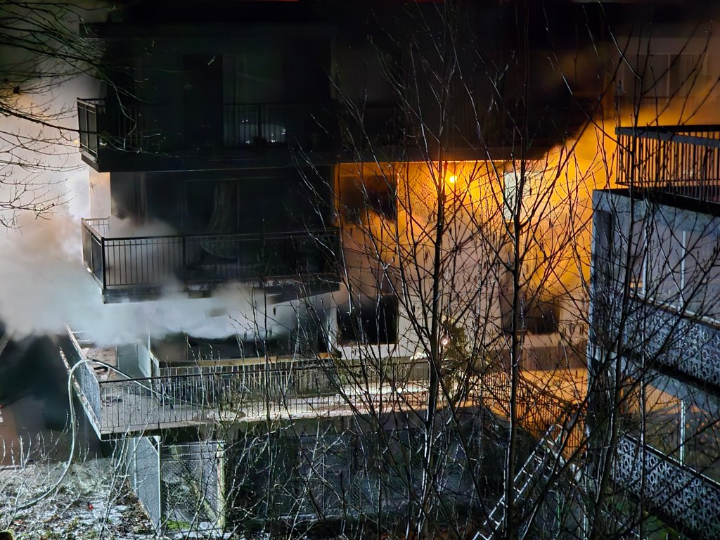 About 100 People Displaced After Fire Breaks Out At Coquitlam Apartment ...