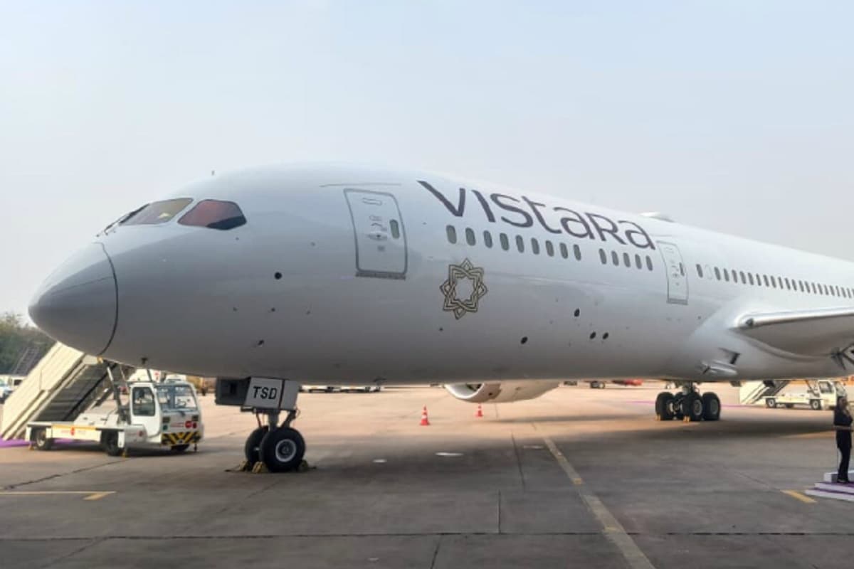 vistara crisis: dgca steps in, scindia seeks report from airline amid flight cancellations