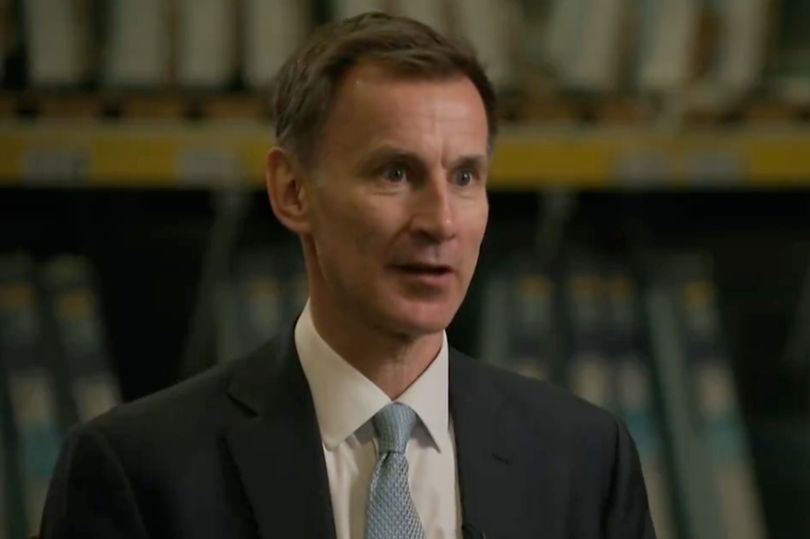 jeremy hunt refuses to tell robert peston how many homes he owns in tv clash