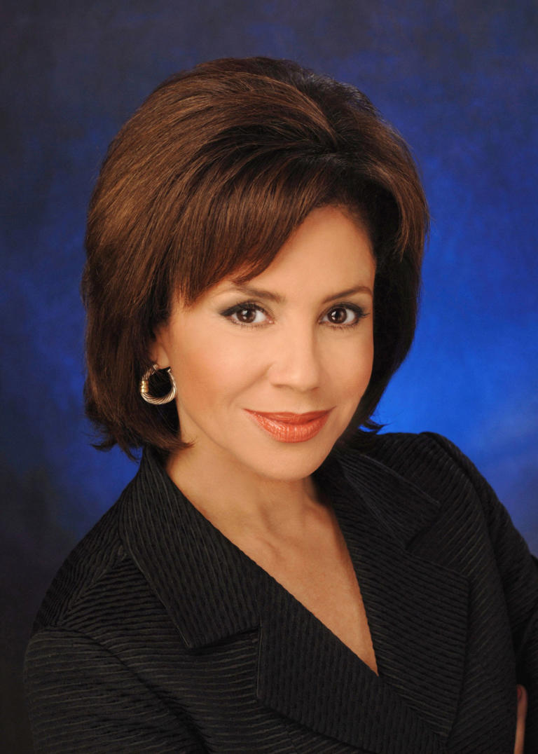 WCBS-TV news anchor Dana Tyler is stepping down after 34 years at the station.