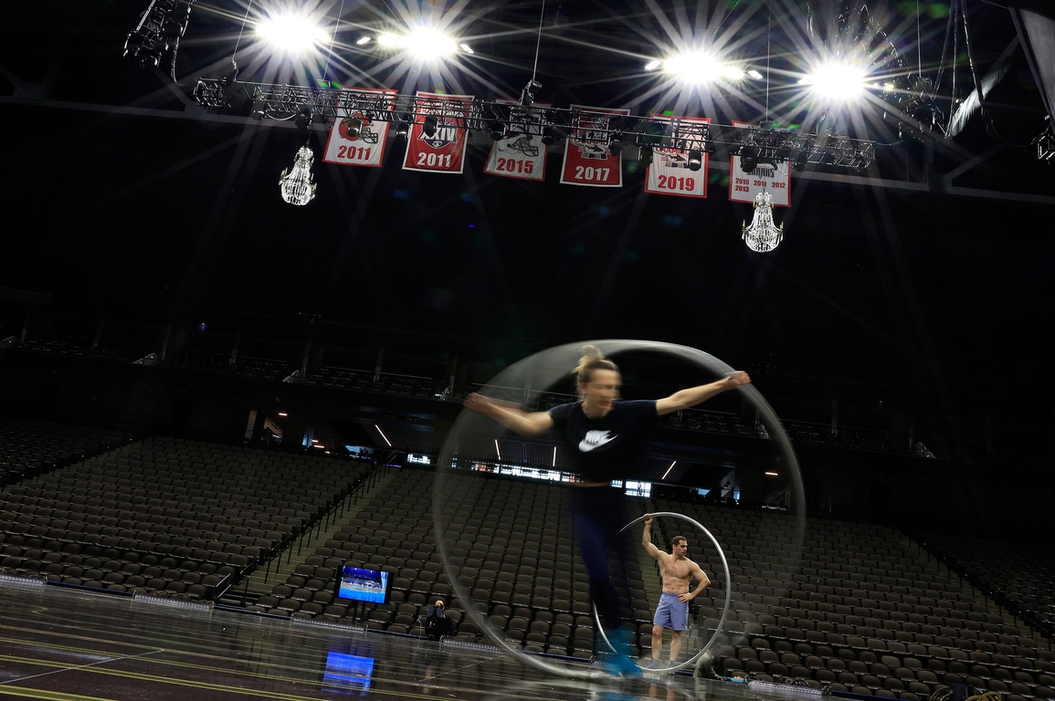 Behind the scenes of Cirque du Soleil Corteo