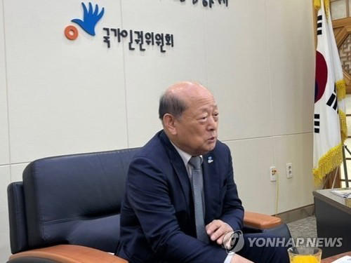 A photo of the chief of the National Human Rights Commission Song Doo-hwan, provided by the commission (PHOTO NOT FOR SALE) (Yonhap)