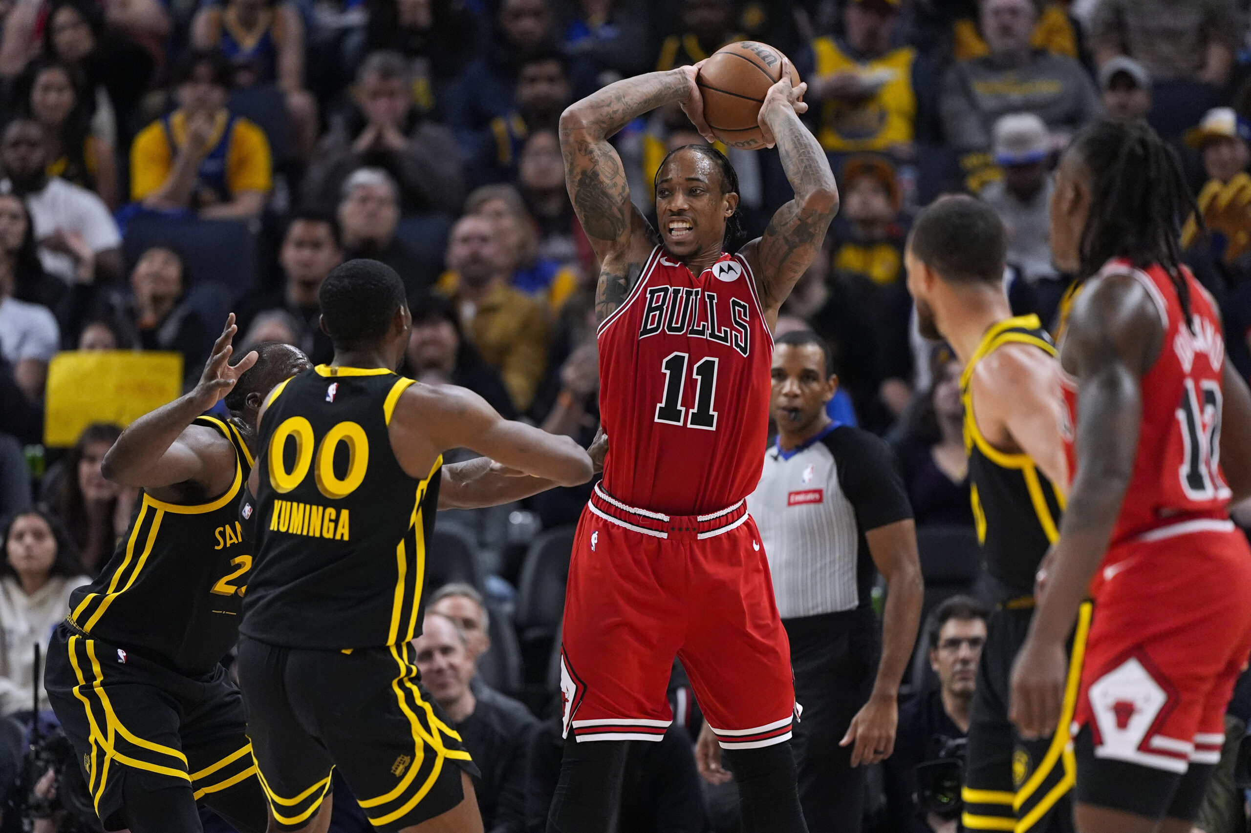 NBA: DeRozan Delivers In Final Minute As Bulls Beat Warriors