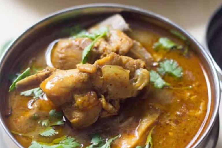 How To Make Tamil Nadu-style Chicken Kuzhambu At Home