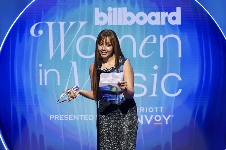 PinkPantheress Receives Producer of the Year Presented by Bose at Billboard's Women in Music 2024