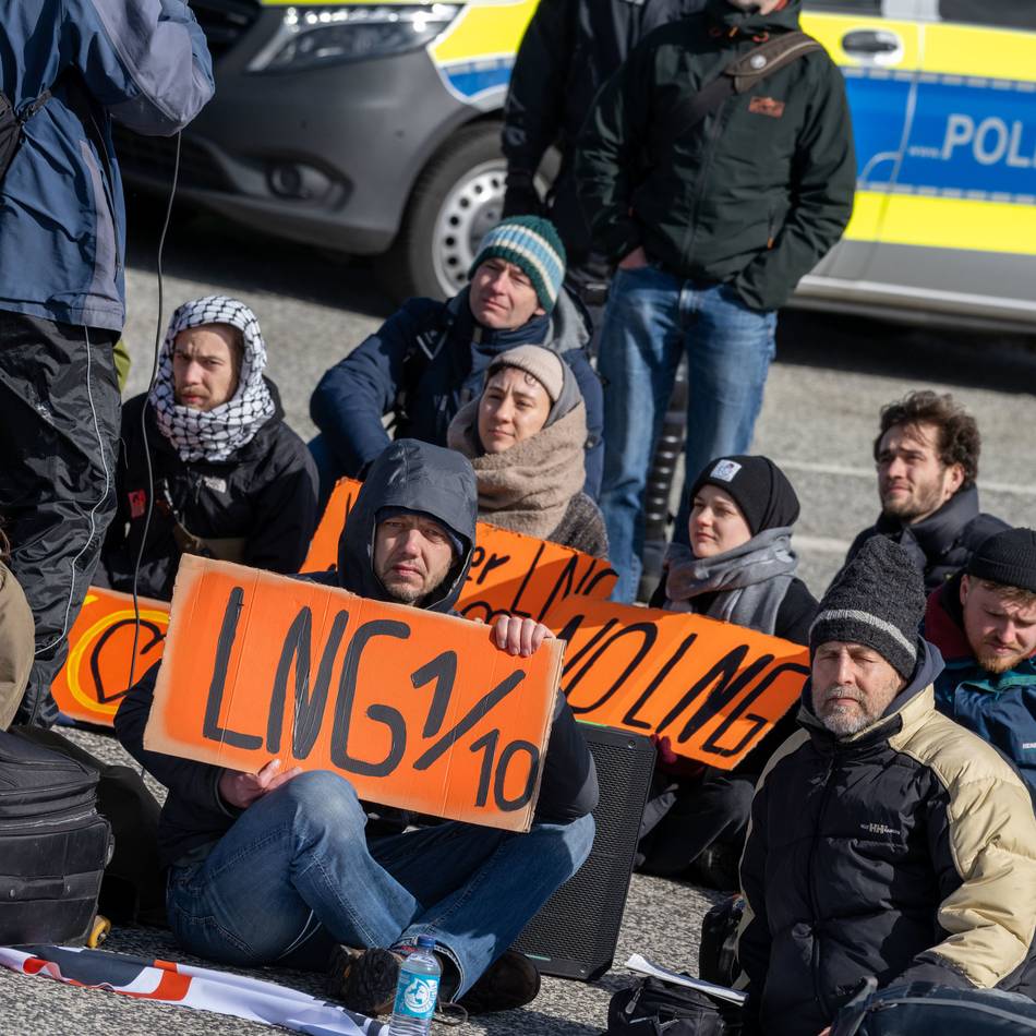 Klimaaktivisten Blockieren Wieder Straßen – Aber Jetzt Ohne Kleber