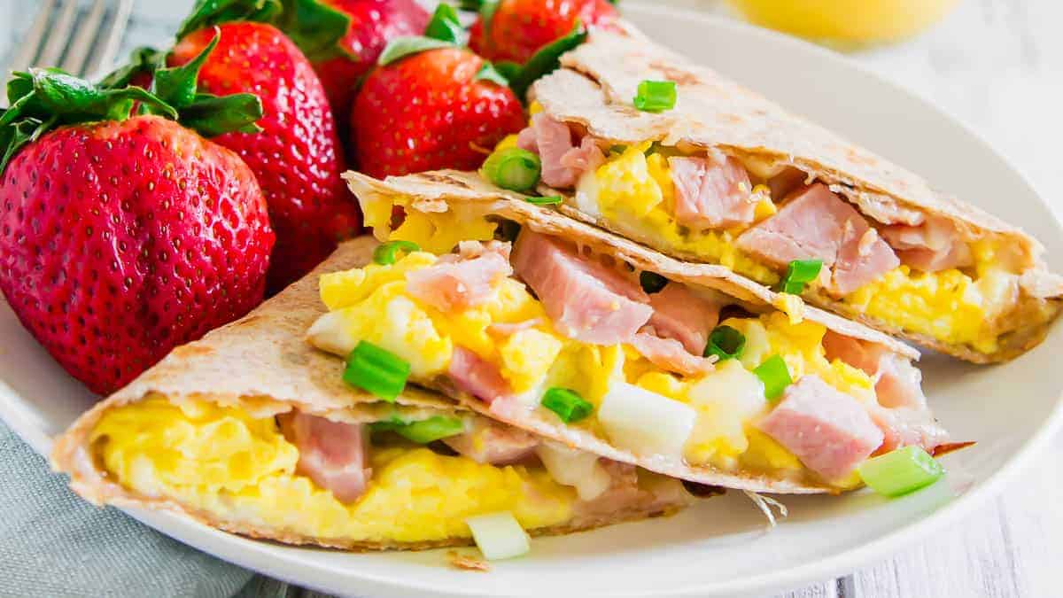 13 Ways To Use Up Leftover Easter Ham That Won't Bore You To Death