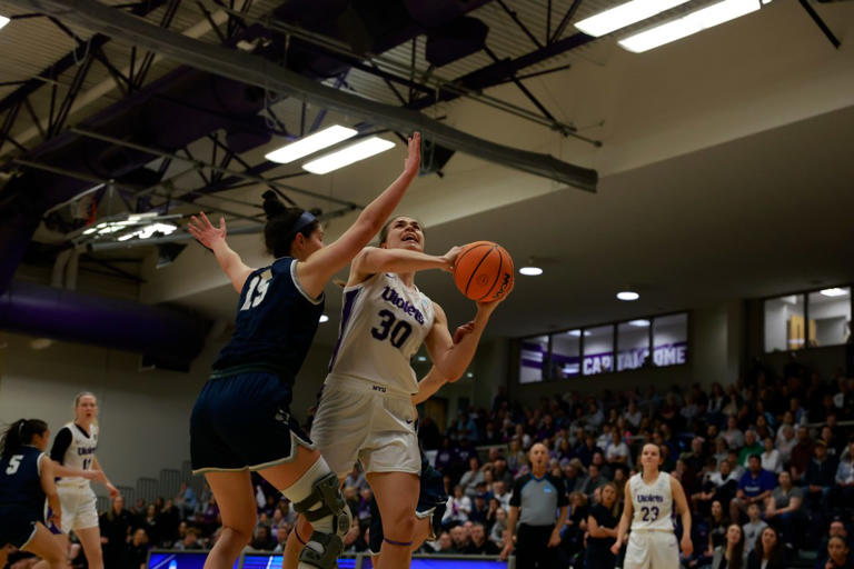 Nyu Womens Basketball Completes Undefeated Season With Diii National Title 4436