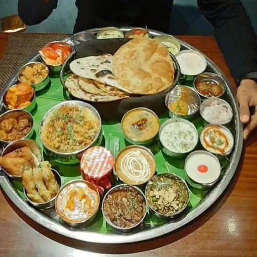 Experience the Best Thali in the Capital City