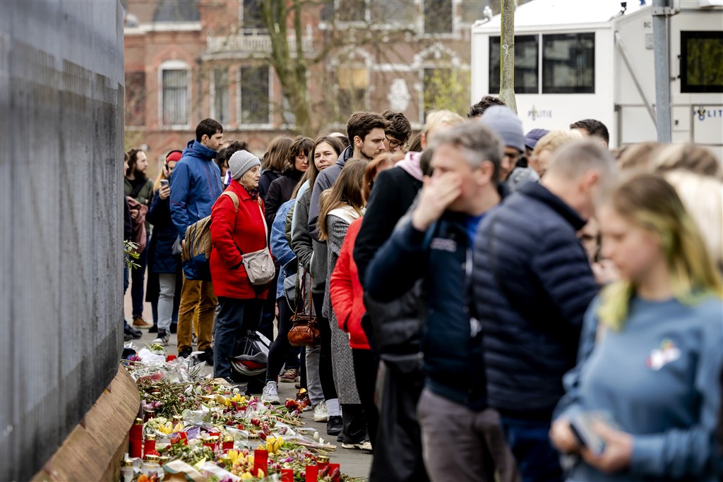 Ook Massaal Protest Bij Russische Ambassade In Den Haag