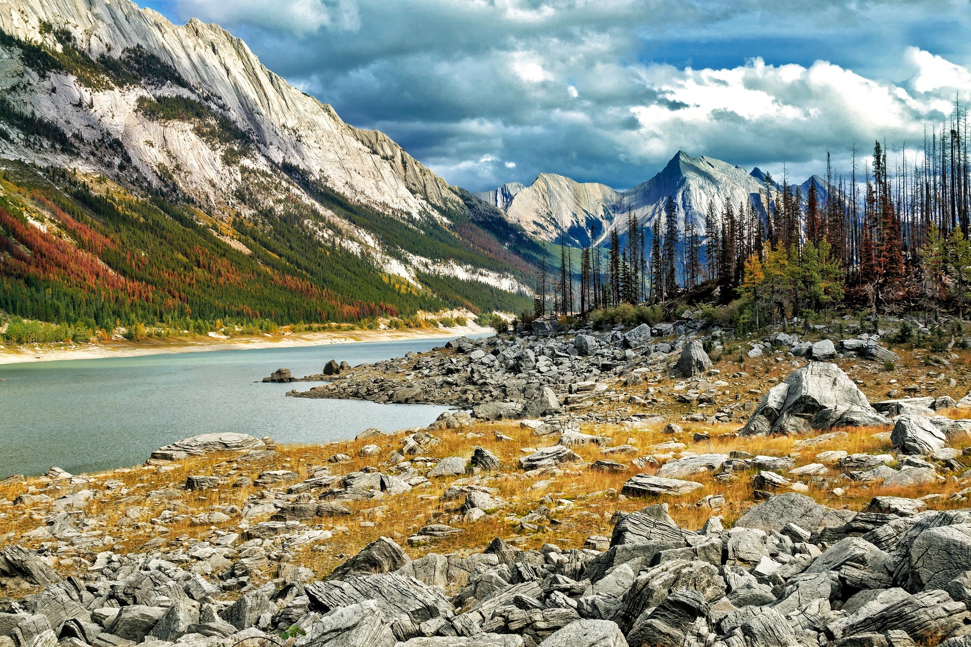 Discover The Beauty Of Canada By Visiting These National Parks