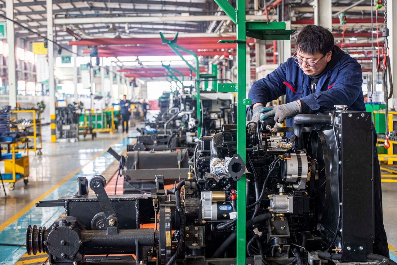 china’s economy has a new problem: its job market