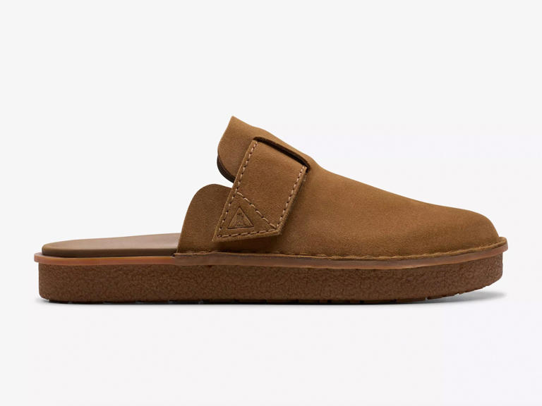 10 best men’s slippers that are comfortable and stylish