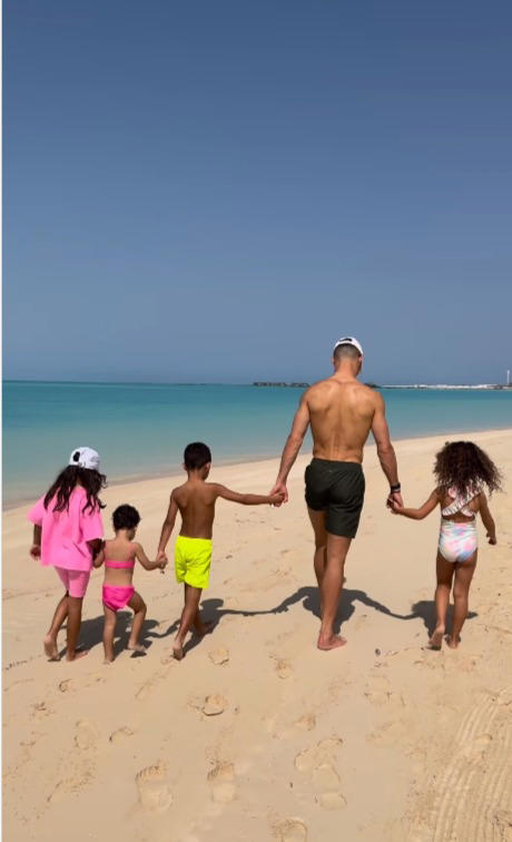 Cristiano Ronaldo and his family escaped to a private island resort off the coast of Saudi Arabia. Cristiano Ronaldo/Instagram