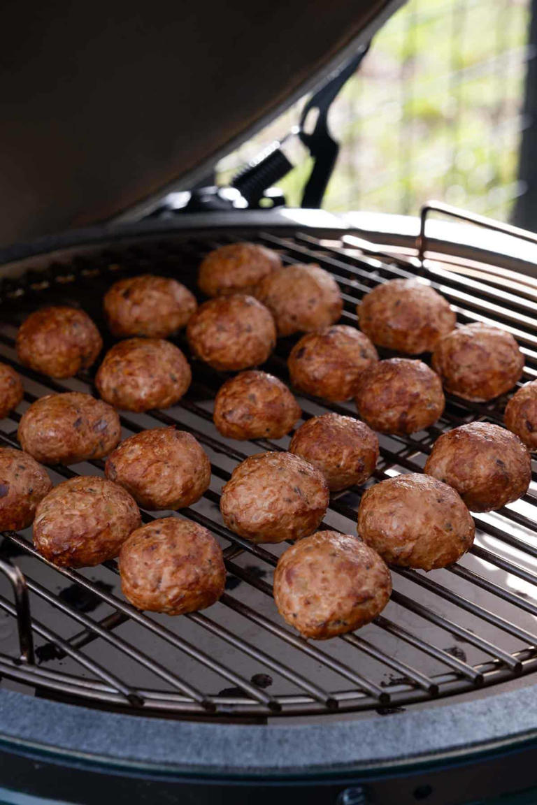 Delicious Smoked Buffalo Chicken Meatballs Recipe