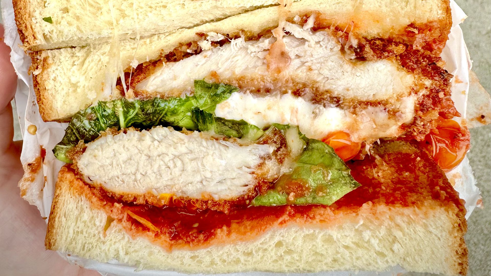 crunchy, saucy, smackin’ chicken parm sandwiches are fried to order at this new pop-up