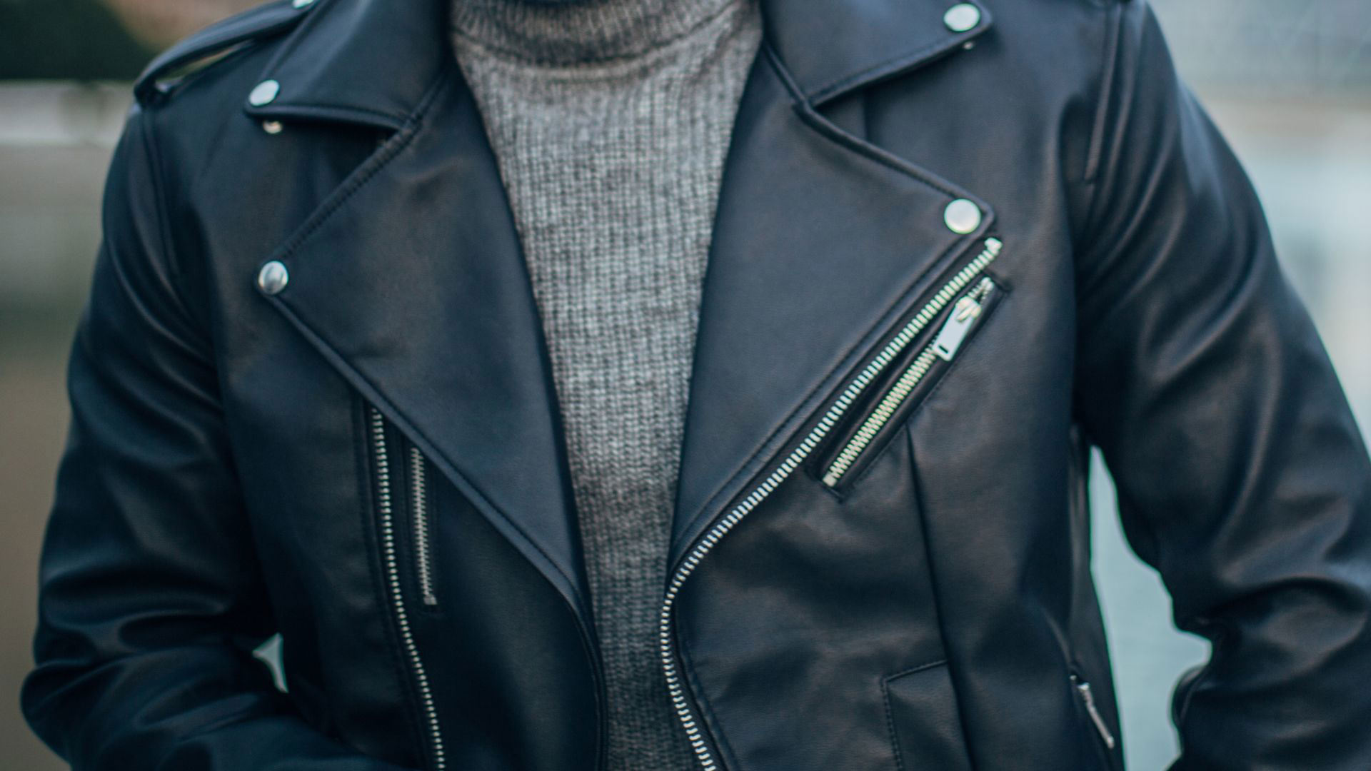 How to clean a leather jacket without dry cleaning