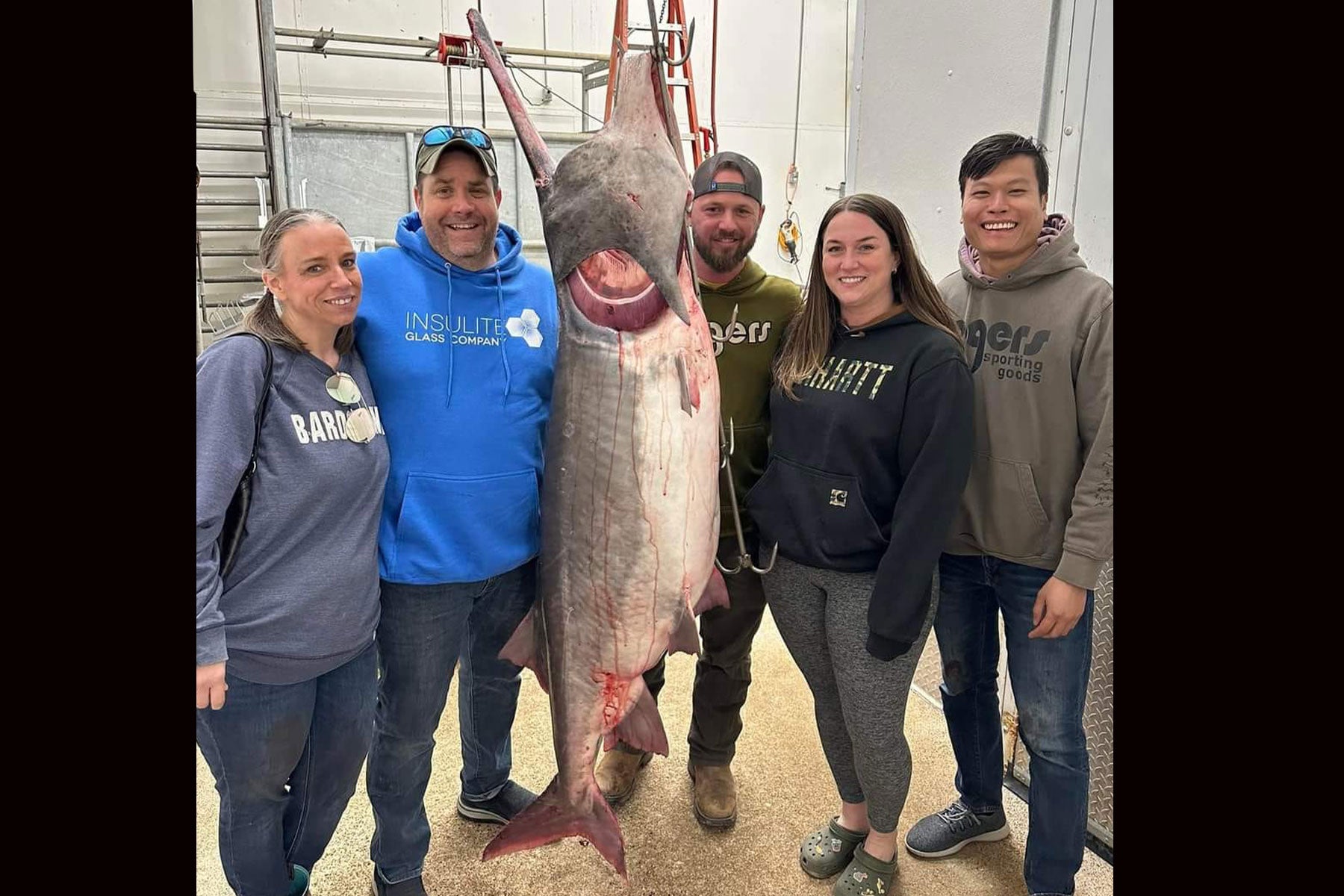 First-Time Paddlefish Angler Snags Massive World Record At Lake Of The ...