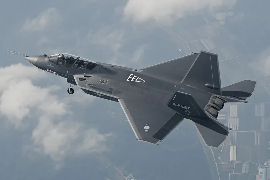 ‘kf-21’ 공중급유 시험비행 첫 성공…‘하늘의 주유소’ 시그너스 투입
