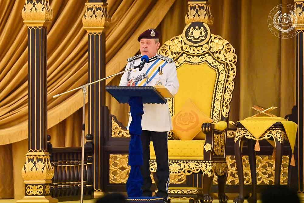 i am not a ceremony's decoration - agong