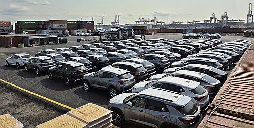 las exportaciones de coches caen un 7,8 por ciento en febrero ante las flojas ventas de ve