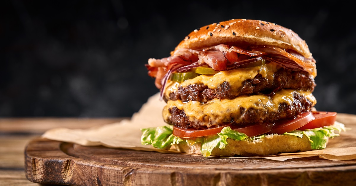 <p> Choppers opened in 1987 and has provided the Chicago area with the best burgers around. </p> <p> They’re famous for their “happy meal for adults,” called The Choppak, which is a juicy double cheeseburger and fries. </p><p class="">Make sure to bring your <a href="https://financebuzz.com/top-travel-credit-cards?utm_source=msn&utm_medium=feed&synd_slide=14&synd_postid=16948&synd_backlink_title=best+travel+card&synd_backlink_position=8&synd_slug=top-travel-credit-cards">best travel card</a> on your next trip to the wind city and use it to order this (very) happy meal.</p>