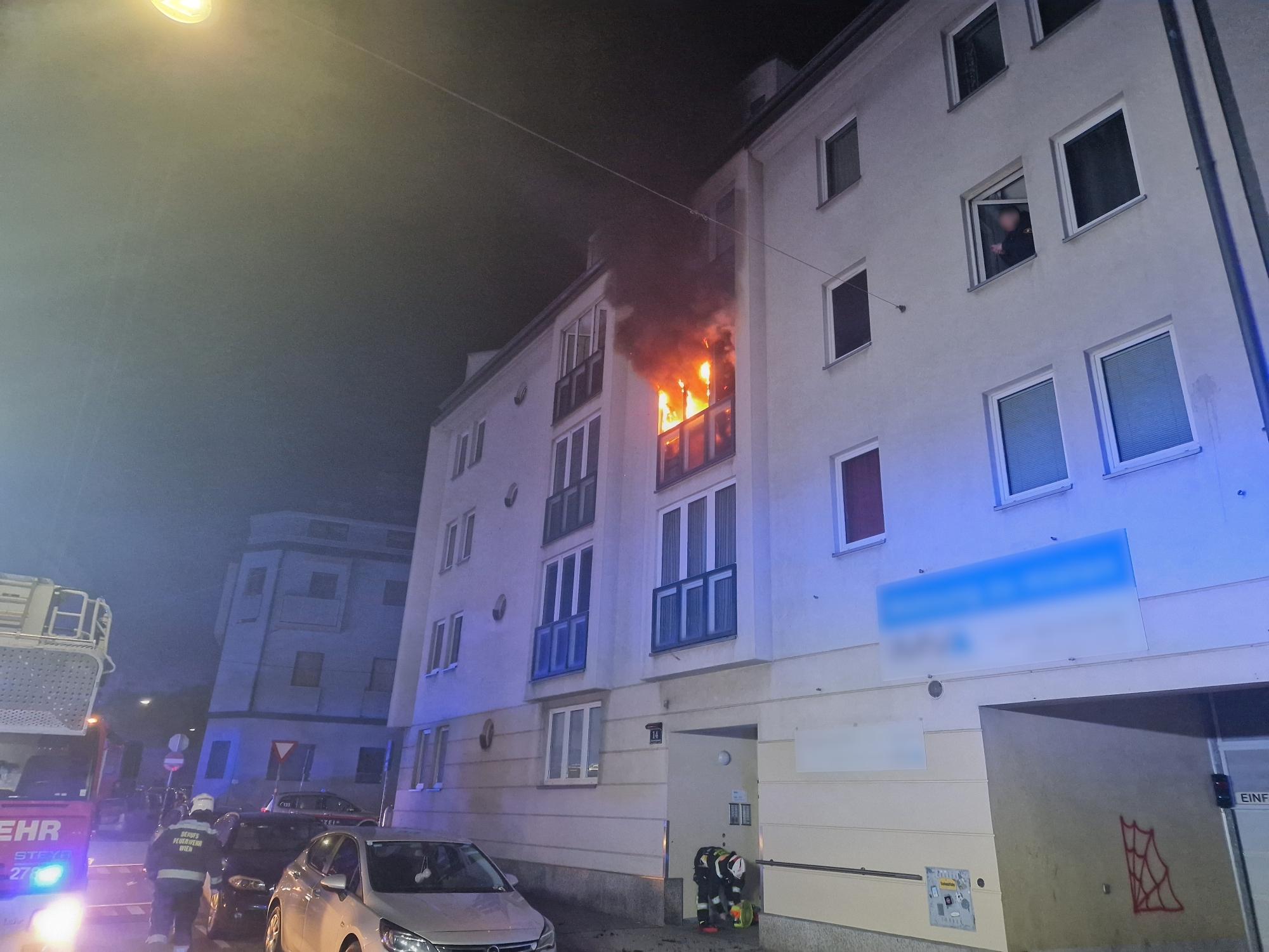 akku dürfte zu brand geführt haben: mehrere menschen gerettet
