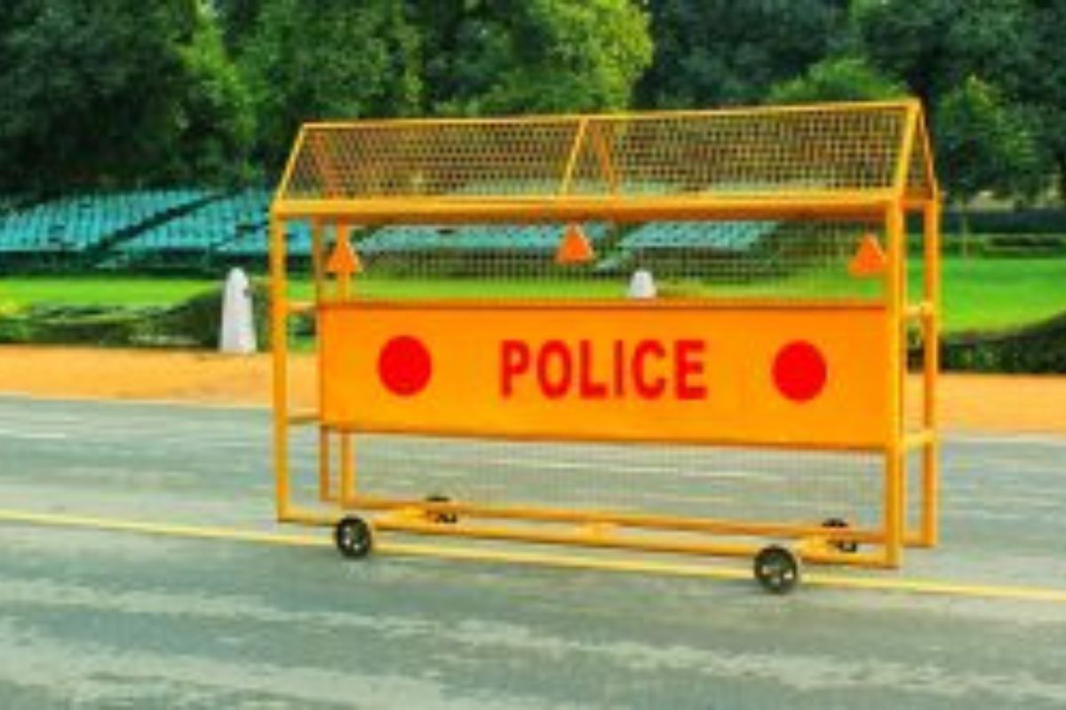 TN Police & Forest Department ask villagers in Jawadhu hills to