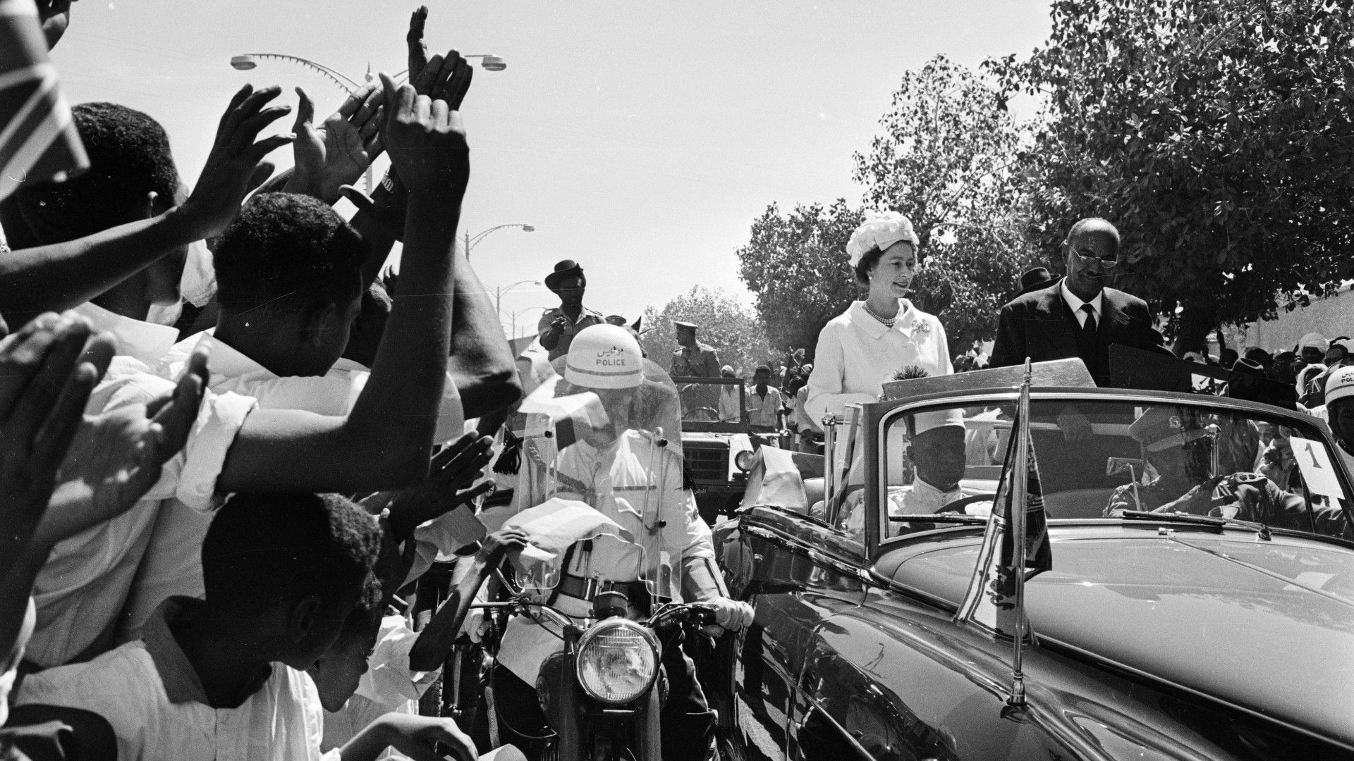 <p>                     During a time of significant political turmoil and unrest within the country, Queen Elizabeth took the time to pay an important visit to the Republic of the Sudan in February 1965.                   </p>                                      <p>                     It was a significant move due to the unrest there at the time, which many thought might make it dangerous for the UK monarch. However, it appears the Queen gladly spent a few days there and was greeted with a warm welcome, with crowds of onlookers lining the streets to say hello.                   </p>                                      <p>                     She spent part of her time on state duties whilst there, whilst also squeezing in the chance to explore some of her interests during the trip. For example, she spent her first day at the Khartoum racecourse, before then visiting the construction of the Roseires dam. She also visited the Gezira irrigation project in Medani, which had been set up by the British government some decades earlier.                   </p>